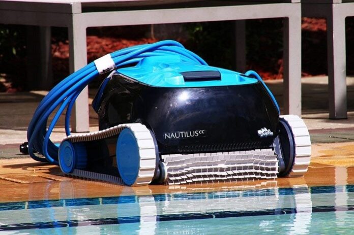 Dolphin Nautilus CC Robotic Pool Cleaner - featured image